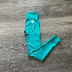 Women’s Best Power Seamless leggings. Small. Turquoise.